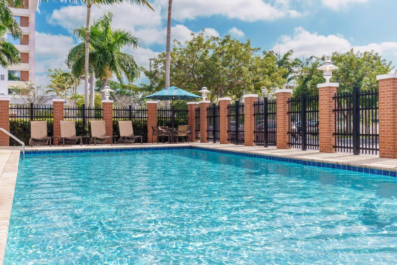 Hyatt Place Fort Lauderdale Airport/Cruise Port Dania Beach Exterior foto