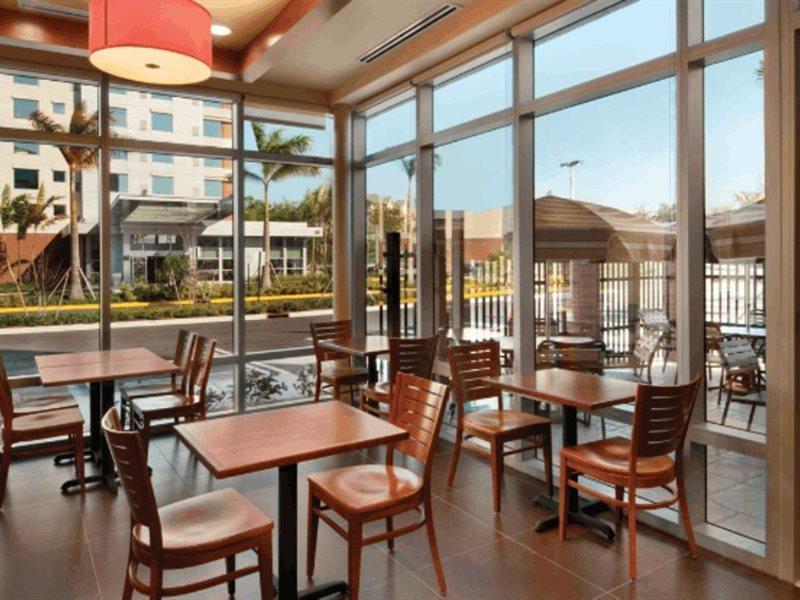 Hyatt Place Fort Lauderdale Airport/Cruise Port Dania Beach Exterior foto